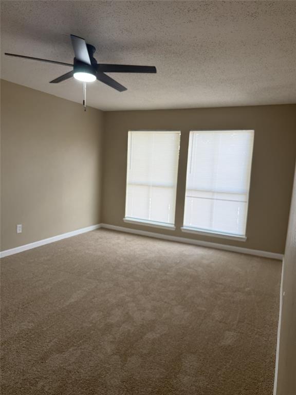Condo Country Creek - Residential