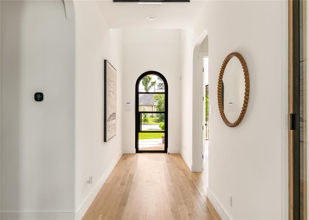 Henderson Ave - Residential