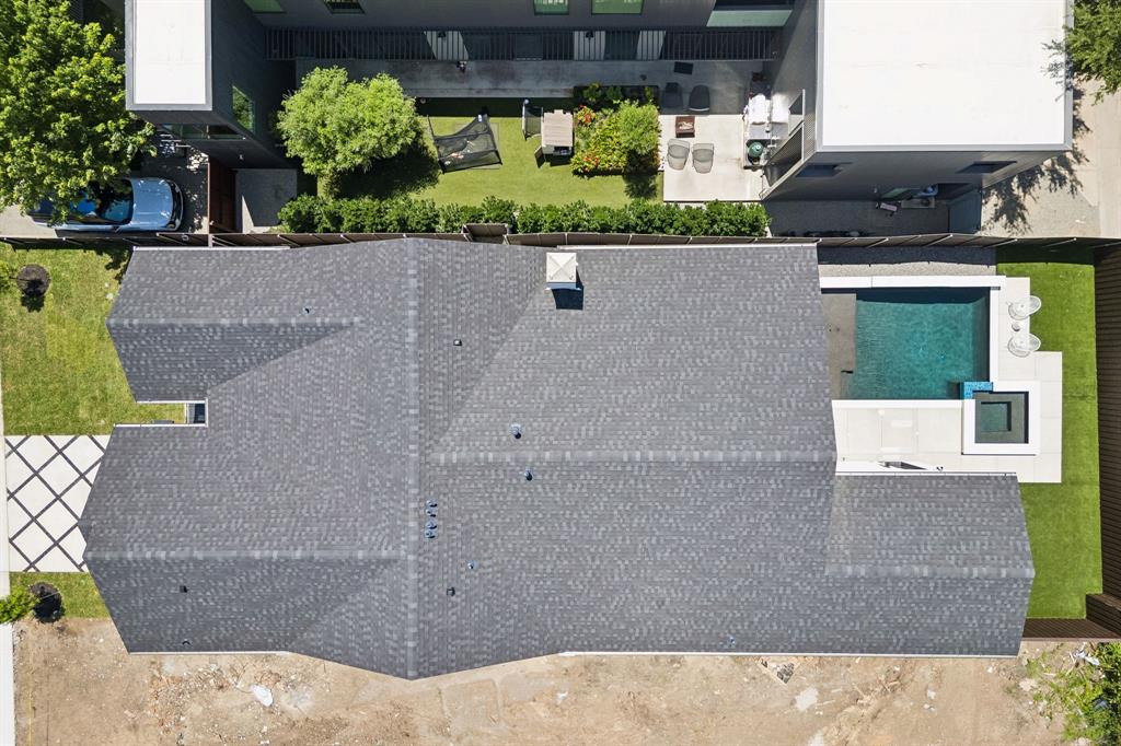 Henderson Ave - Residential