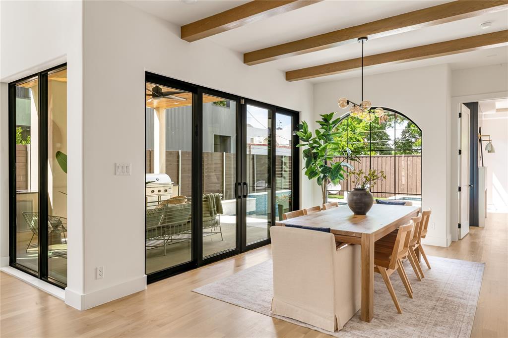 Henderson Ave - Residential