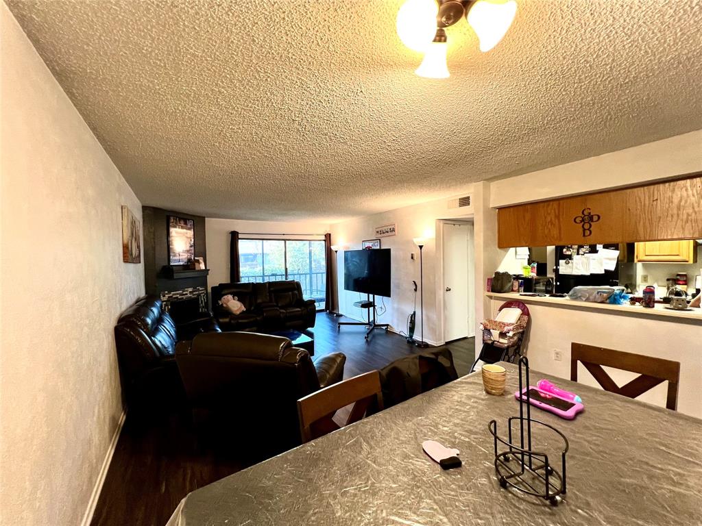 Cambridge Condos Ph 01 03 - Residential