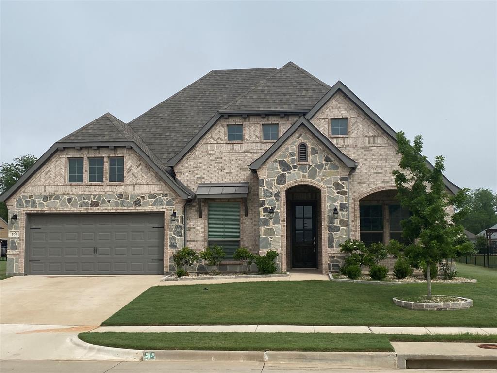 Located in the newest development of Harbor Lakes, this beautiful 4 bedroom Antares Home has 2.5 baths, office and is open concept with hardwood flooring. The kitchen has granite counters, a large island, and stainless steel appliances including a gas cooktop.   Large primary bedroom with spa bath that has separate vanities and large walk-in closet.  Don't miss the covered patio! This home has easy access to Hwy 377, shopping, golf, parks and historic downtown Granbury.