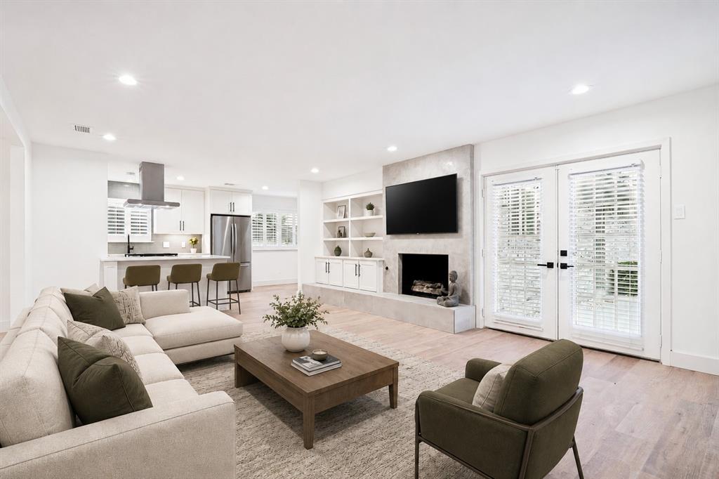 Country Club Estates - Residential