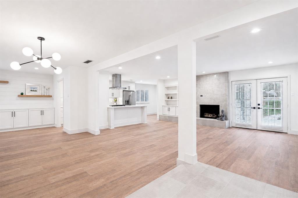 Country Club Estates - Residential