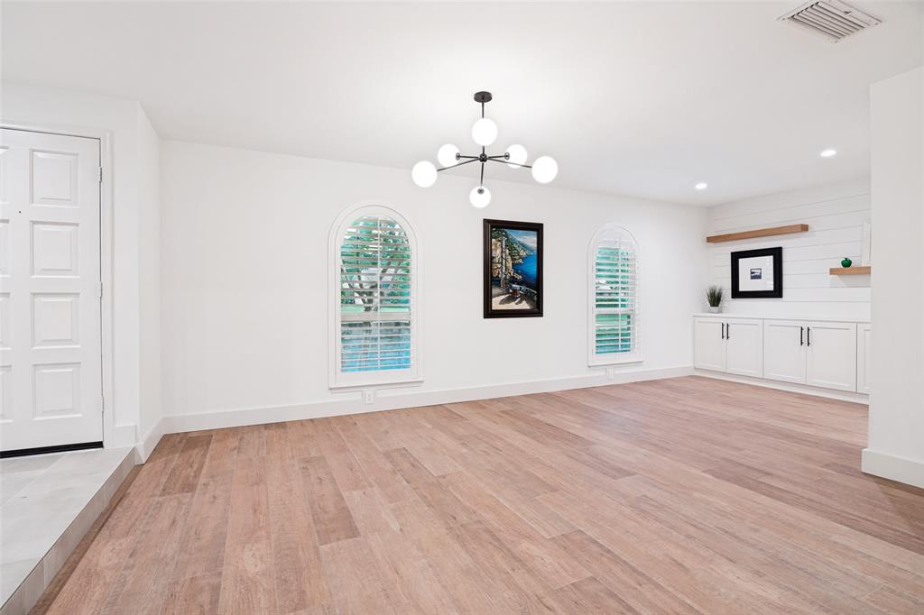 Country Club Estates - Residential