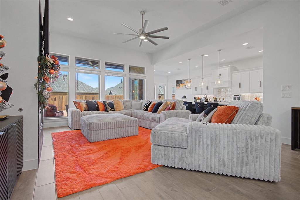 Devonshire Village 13b - Residential
