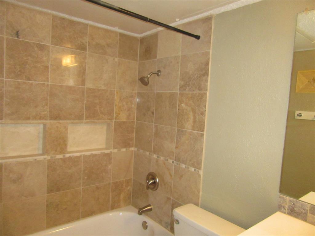 Springtree Crossing Condos - Residential