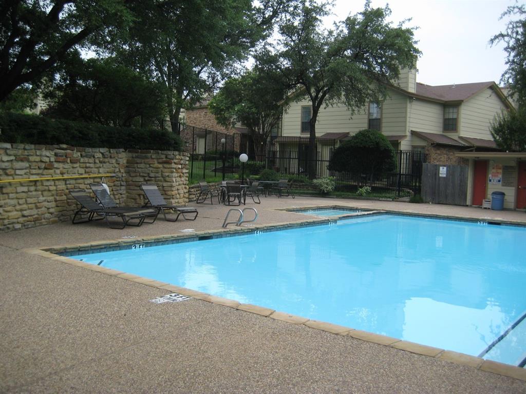 Springtree Crossing Condos - Residential