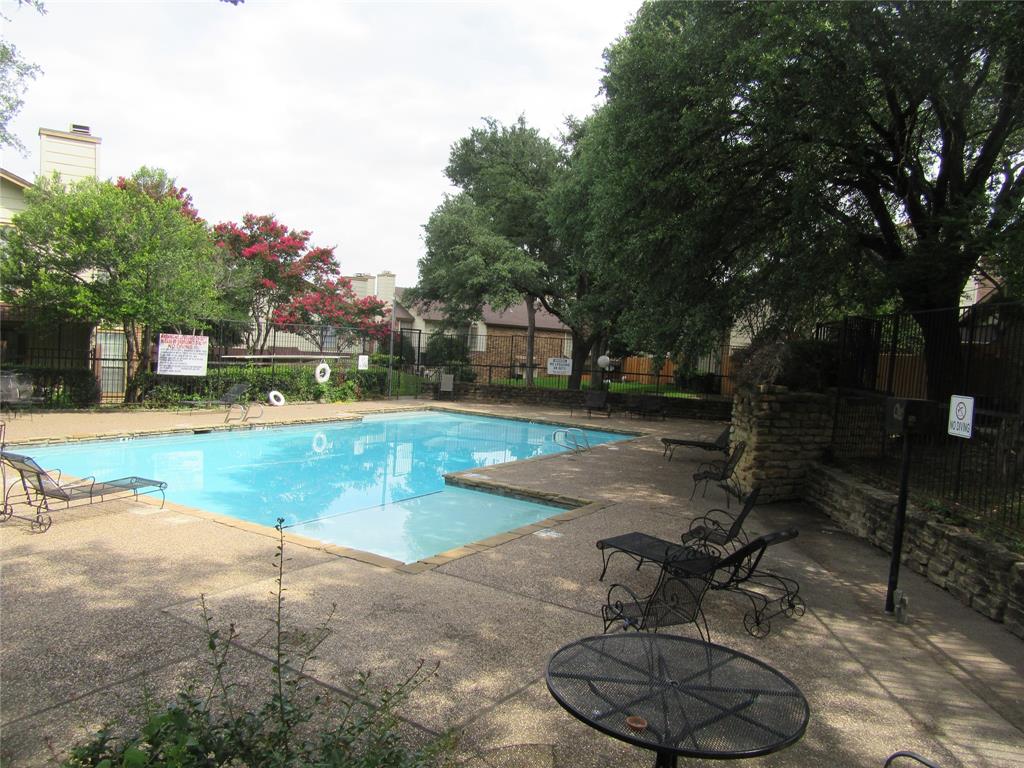 Springtree Crossing Condos - Residential