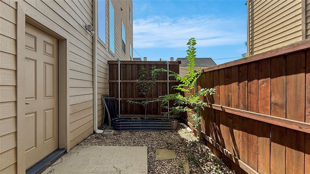 Cullums J D - Residential