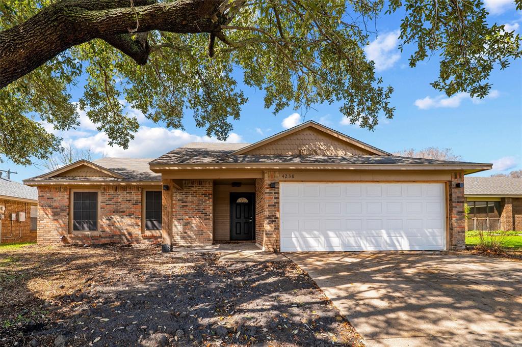 Oak Hollow Grand Prairie - Residential