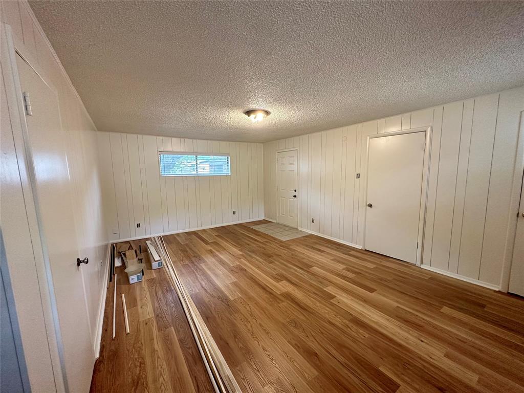 Richardson Heights Add 08 Instl 02 - Residential Lease