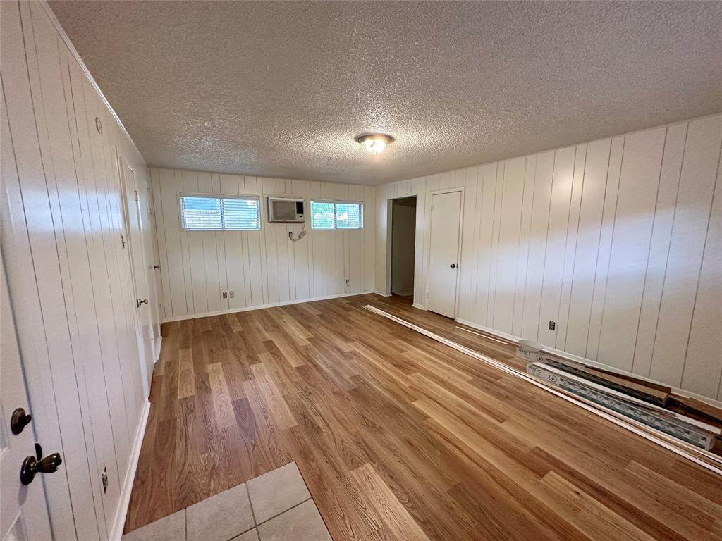 Richardson Heights Add 08 Instl 02 - Residential Lease