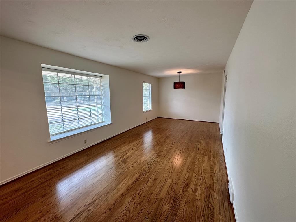 Richardson Heights Add 08 Instl 02 - Residential Lease