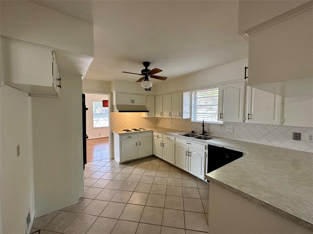 Richardson Heights Add 08 Instl 02 - Residential Lease