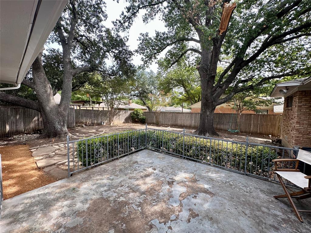 Richardson Heights Add 08 Instl 02 - Residential Lease
