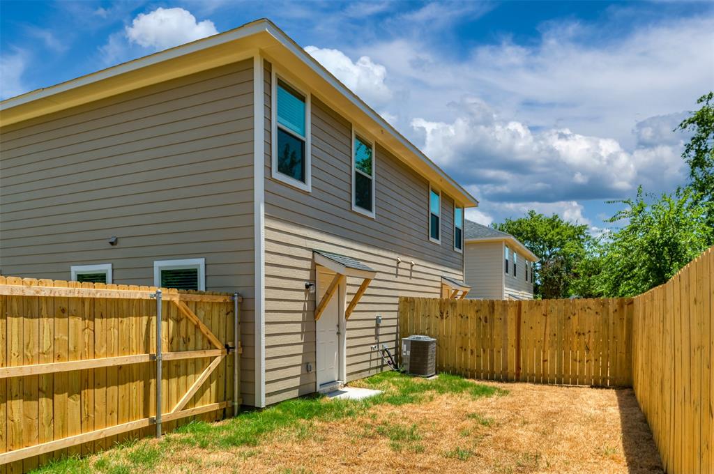 W T SEARS ADDITION - Residential Lease