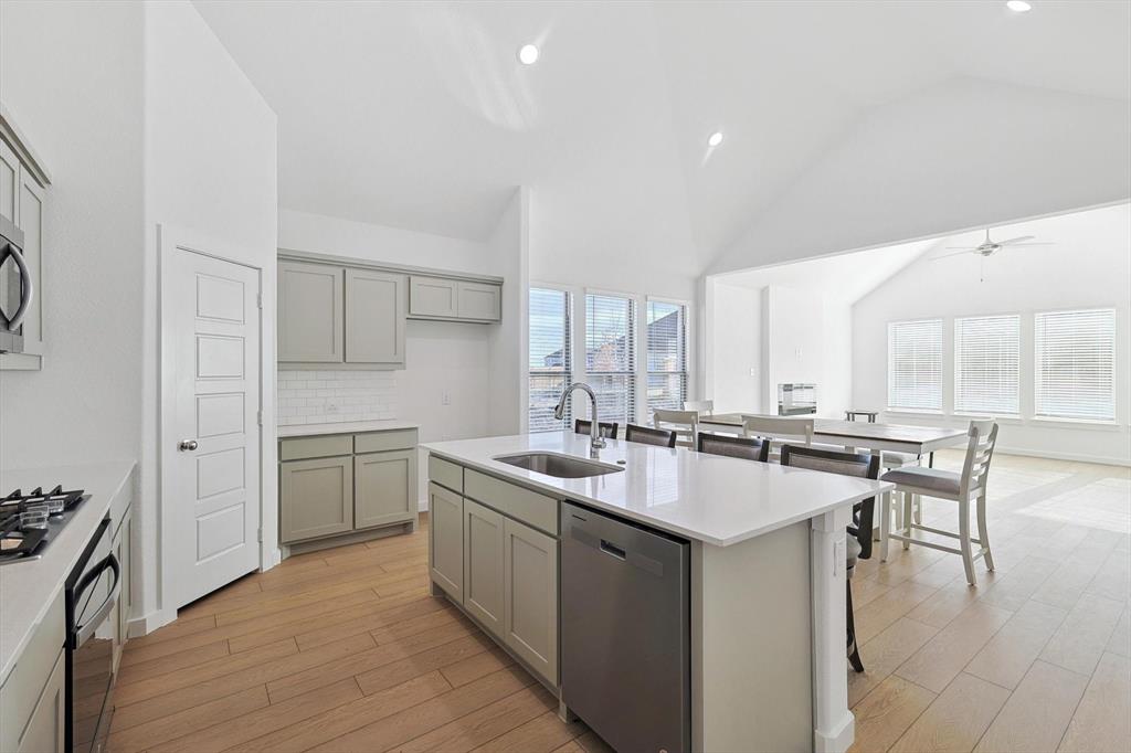 Whitewing Trails Ph 2c - Residential Lease