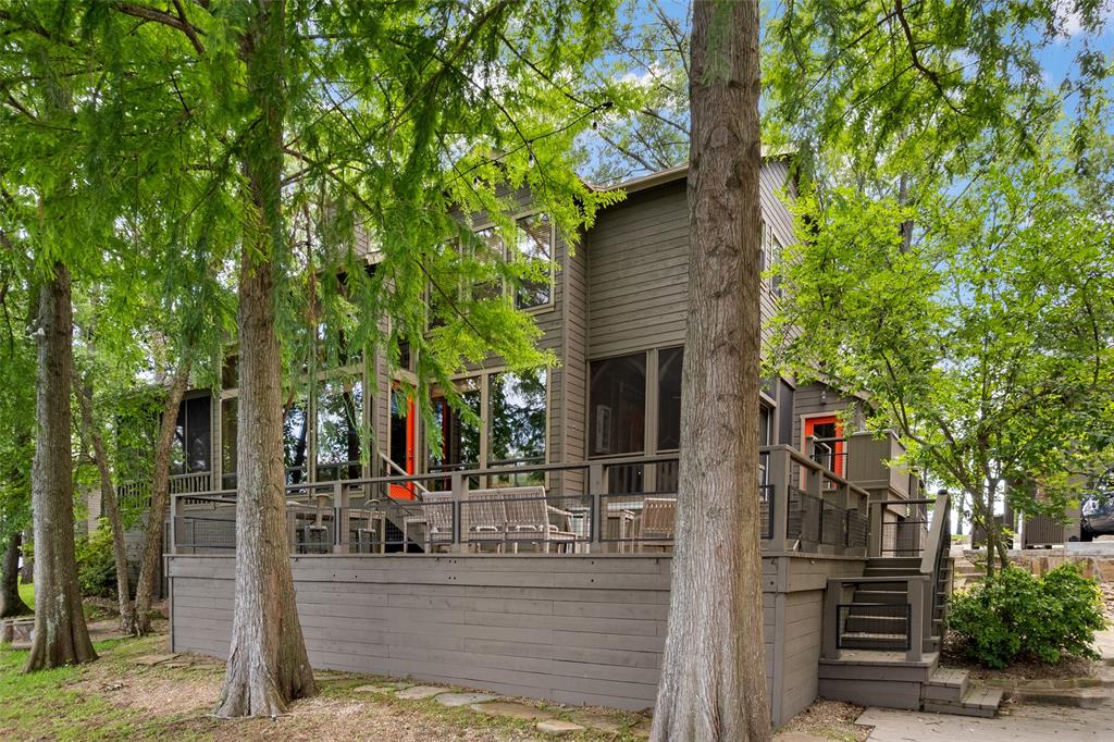 Tall Tree - Residential