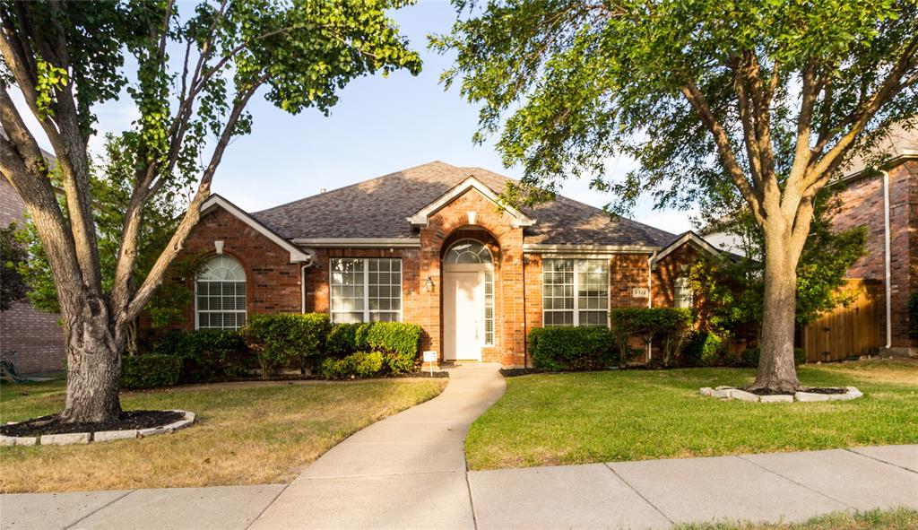 Spacious one-story 4bdrm within walking distance to A+ rated Skaggs Elementary & Rice Middle School. Recent paint and carpet in bedrooms.  So many wonderful features including: Large kitchen with gas cooktop, island & breakfast bar open to family room; gas-starter fireplace; built-in student desk; formal & casual dining; split floorplan; master bedroom with huge closet & custom built-in's; master bathroom features separate shower, garden tub, dual sinks and vanity. Privacy fenced backyard; walk to nearby community pool, park, playground, jogging & biking trails, and sports
complex. *Be aware of internet scams. Licensed Realtor (not owner) responds to inquiries & showing requests. All information deemed accurate, but may be subject to verification.