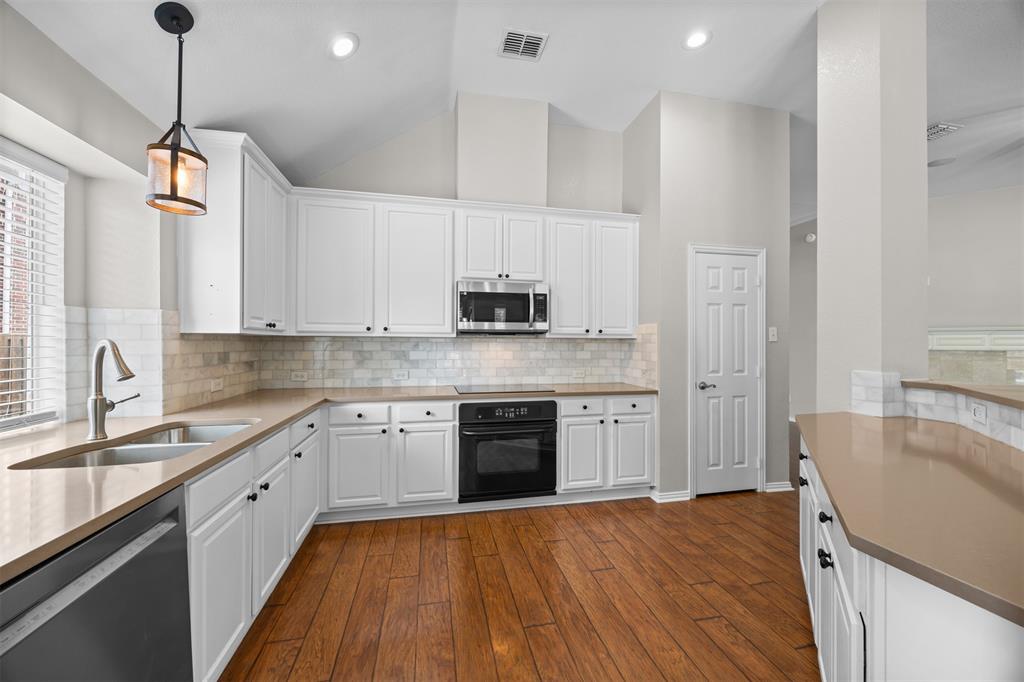 Stonelake Estates West - Residential