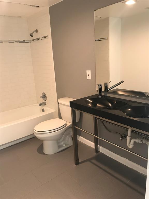 Skyline Park 02 - Residential Lease
