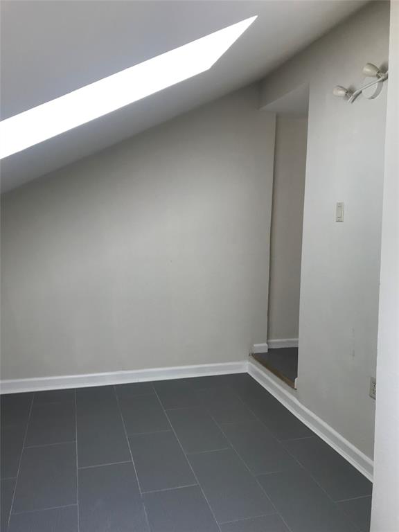 Skyline Park 02 - Residential Lease