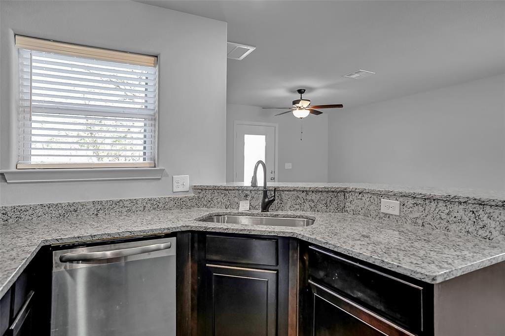 KRAWFORD PLACE ADDN REPLAT LT 1 BLK 1 KRAWFORD PLA - Residential Lease