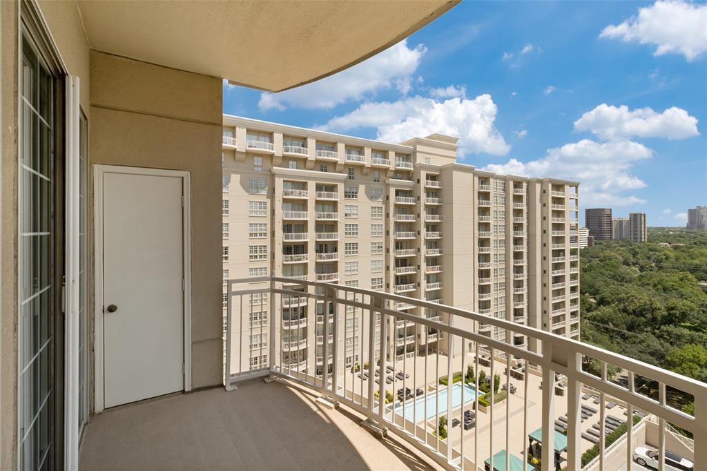 Renaissance Turtle Crk Condos - Residential