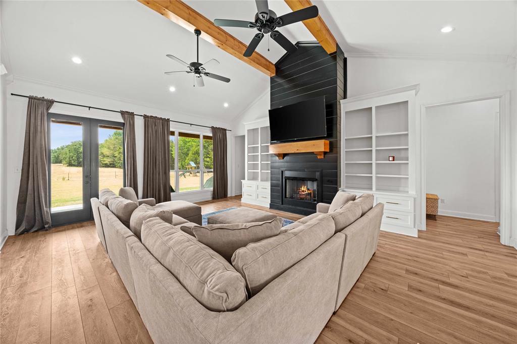 John Walling Surv Abs #891 - Residential