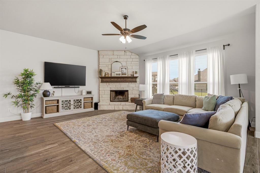 Abes Landing Ph 4b - Residential
