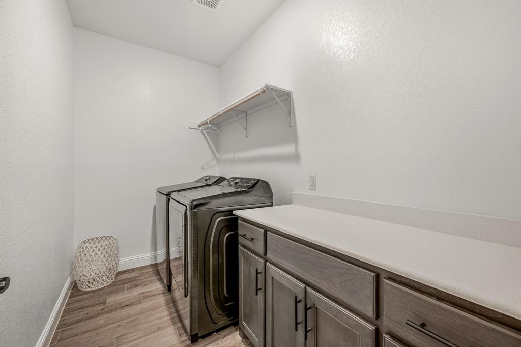 Abes Landing Ph 4b - Residential