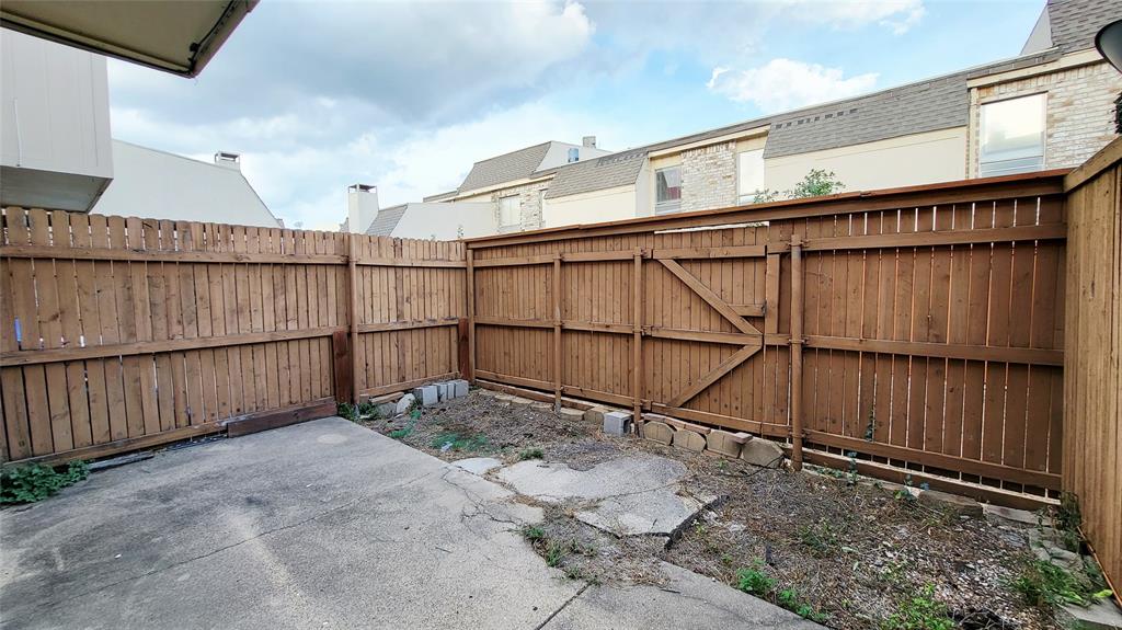 Richardson Life Style Twnhms - Residential