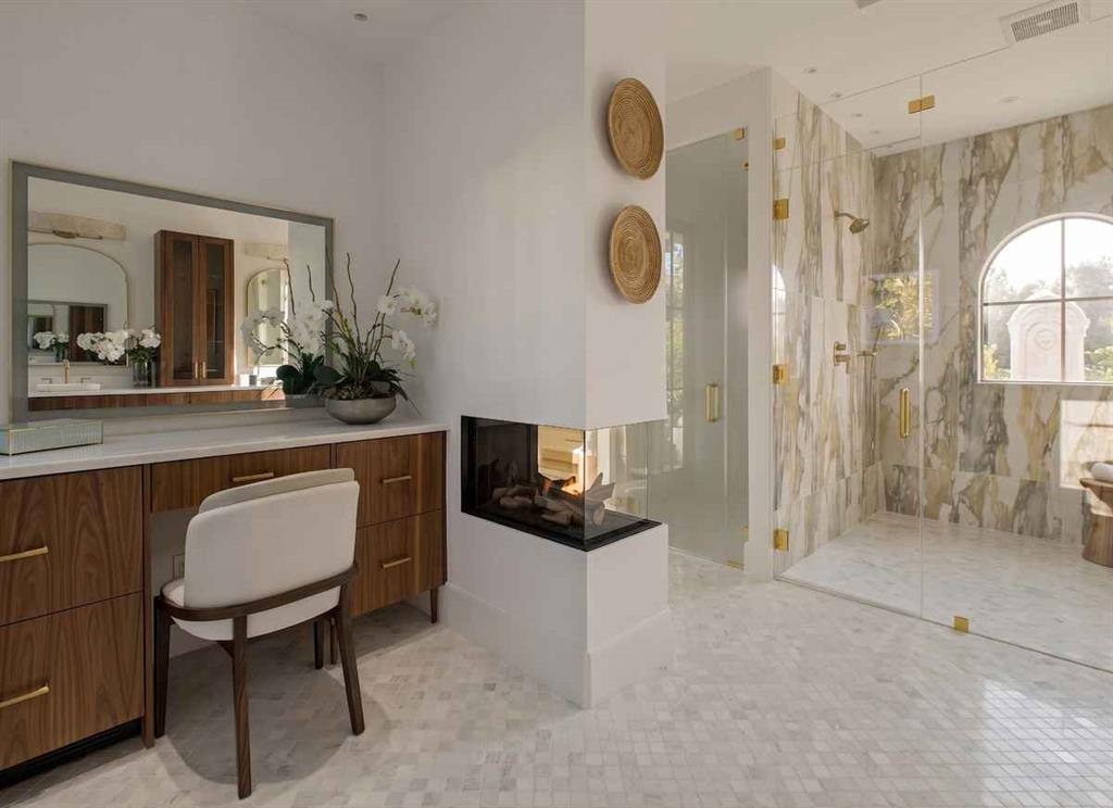 D H Choe Add - Residential