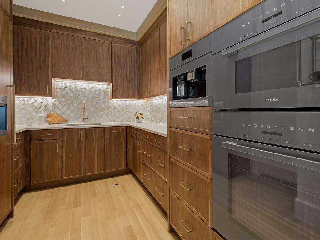 D H Choe Add - Residential