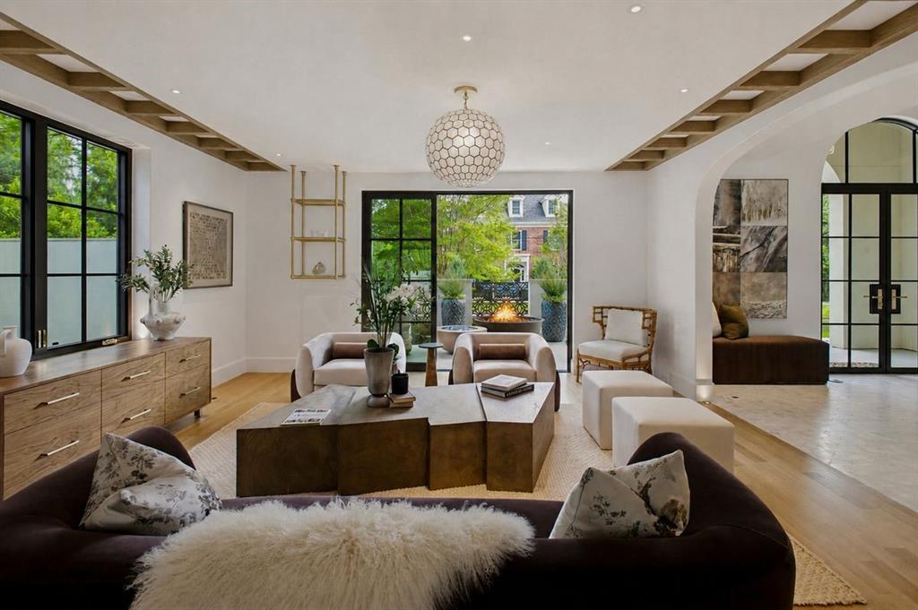 D H Choe Add - Residential