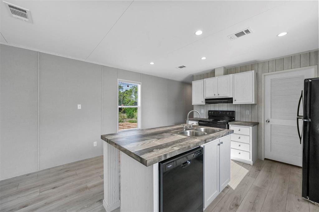 Oak Trail Shores Sec B - Residential