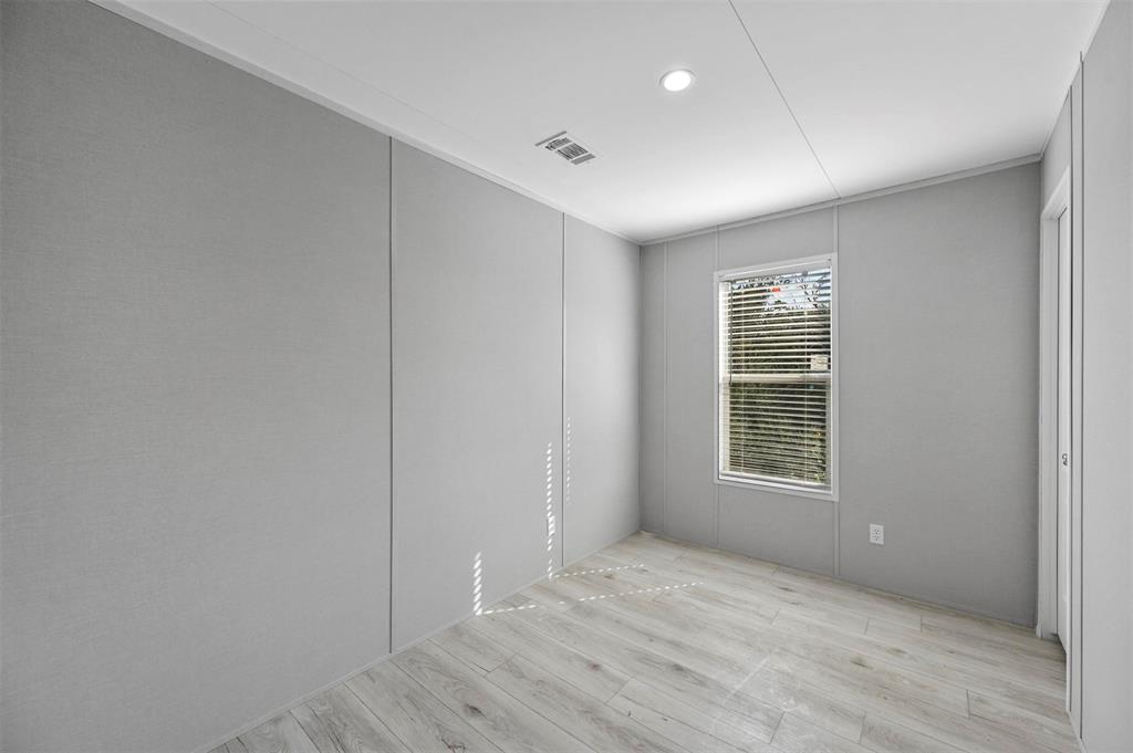 Oak Trail Shores Sec B - Residential