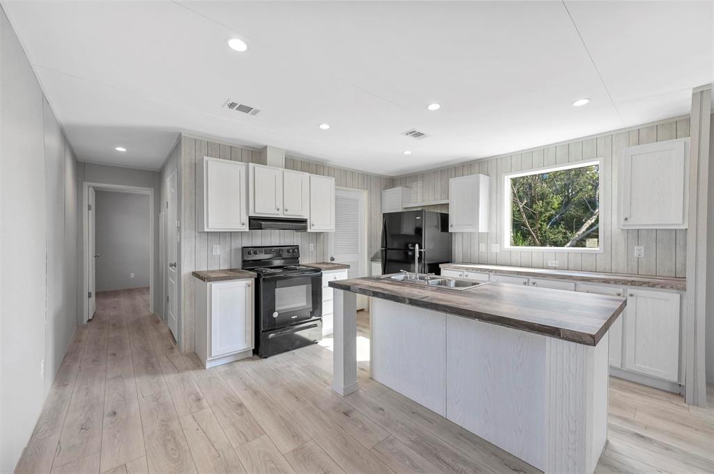Oak Trail Shores Sec B - Residential