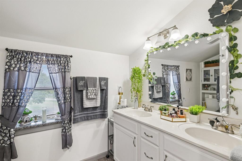 Ray Roberts Estate - Residential