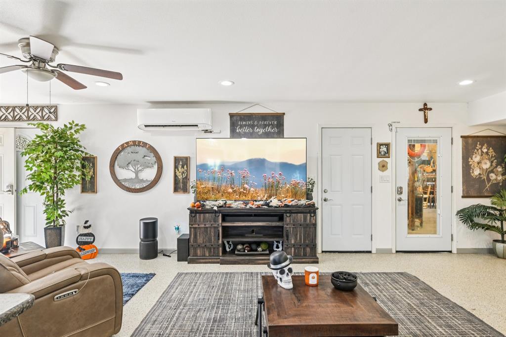 Ray Roberts Estate - Residential