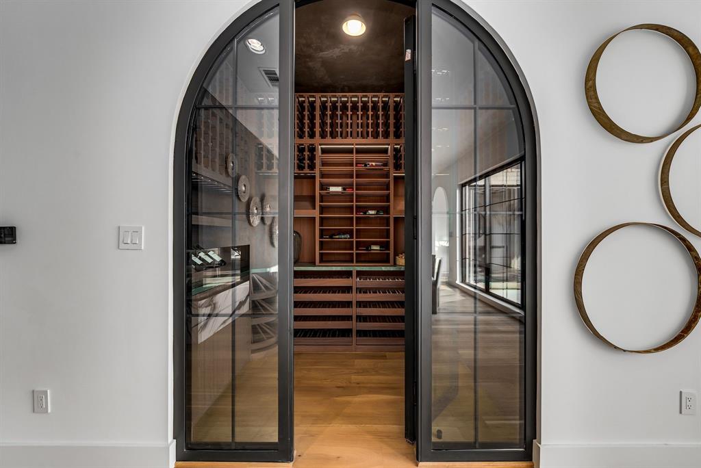 Walnut Hill Manor - Residential