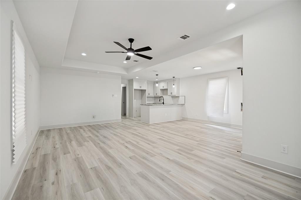 Dallas Land & Loan - Residential