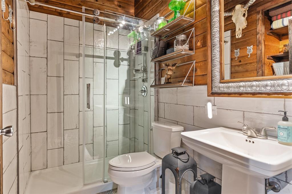 Cedarcrest Shores Estate - Residential
