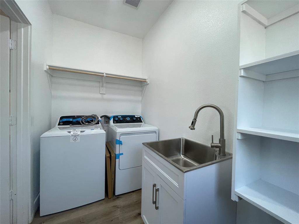 Oak Trail Shores Sec E - Residential