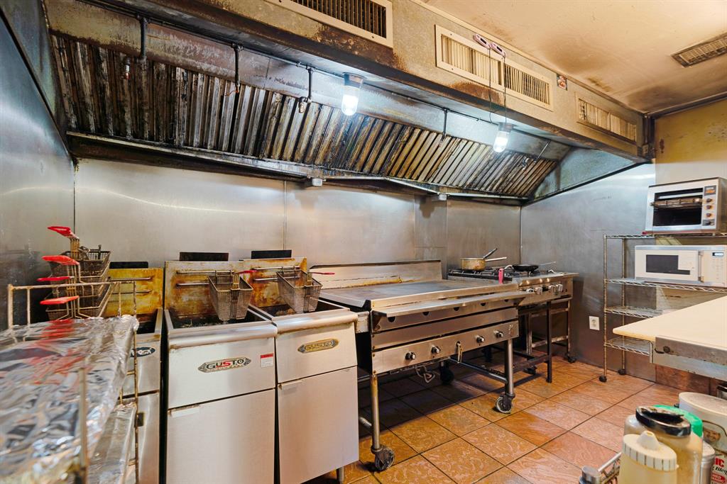 City of Emory - Commercial Sale