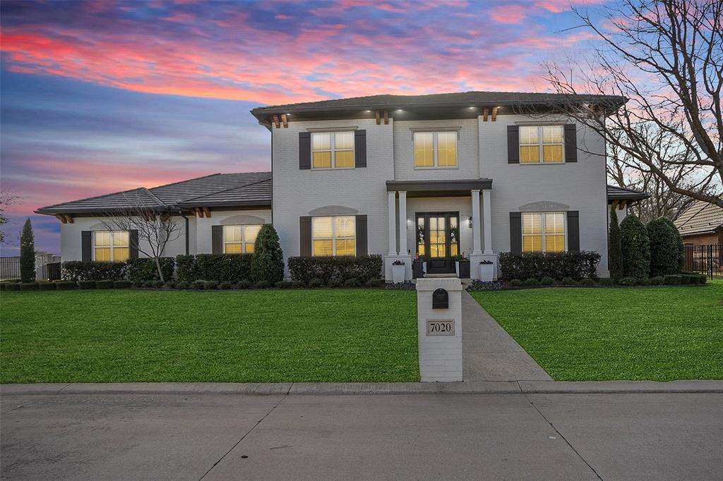Mira Vista - Residential