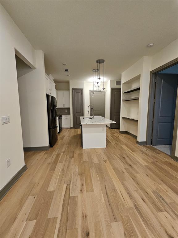 View Residential Condo - Residential Lease