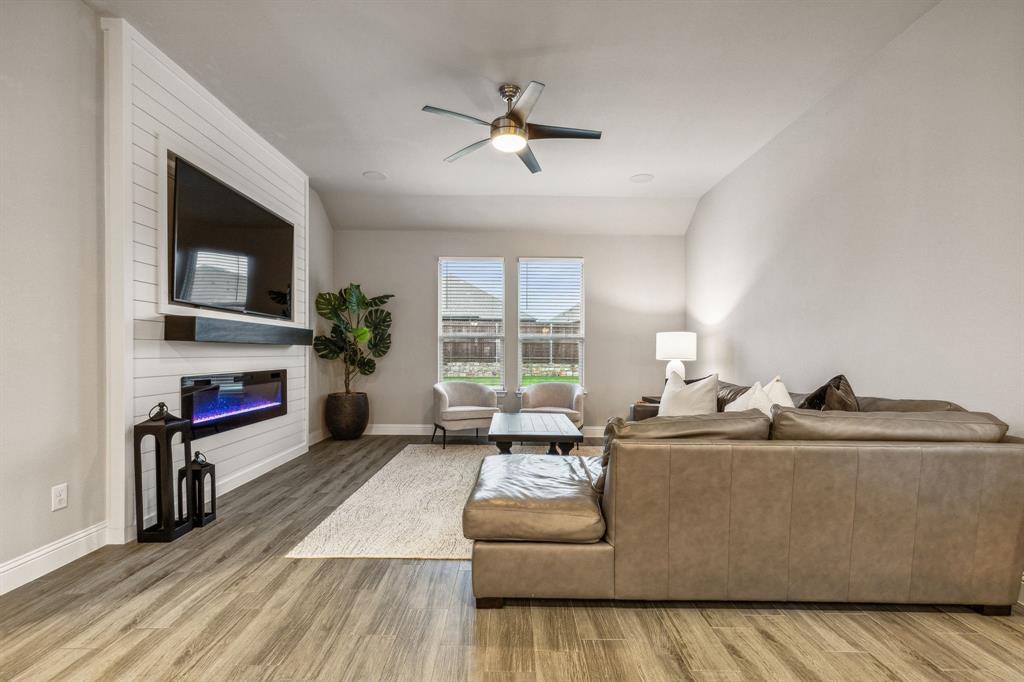 Avalon at Argyle - Residential