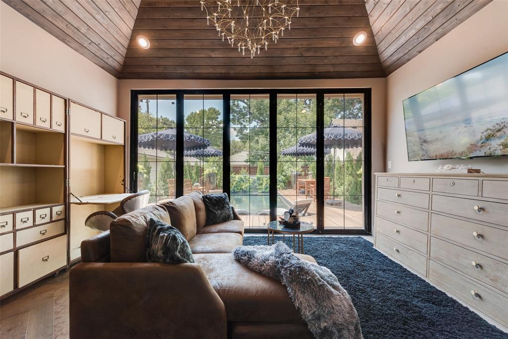 Munger Place - Residential